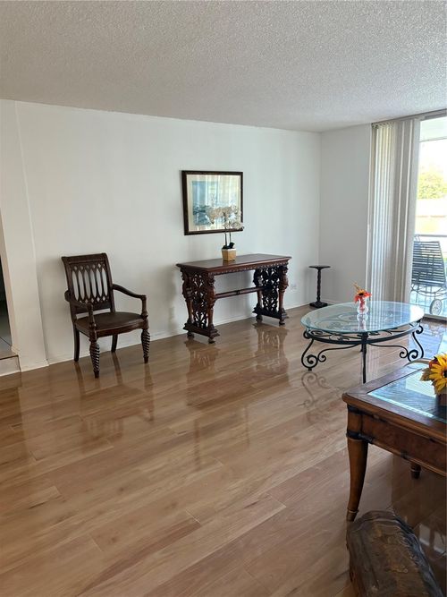 apt-1w-3750 Inverrary Dr, LAUDERHILL, FL, 33319-5154 | Card Image