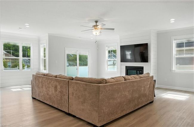 922 Chattanooga St, House other with 6 bedrooms, 4 bathrooms and null parking in Chesapeake VA | Image 9