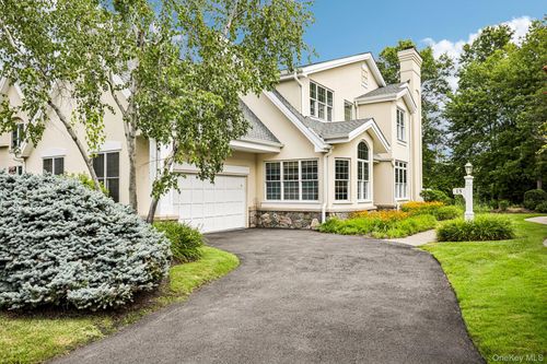 15 Doral Greens Dr E, Rye Brook, NY, 10573-5405 | Card Image