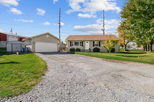 202 N Lincoln St, Hebron, IN, 46341 | Card Image