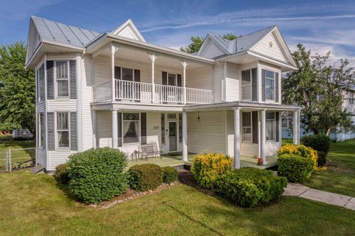 100 Ashby Ave, ELKTON, VA, 22827-1046 | Card Image