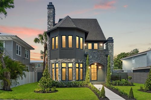 807 W Park Ave, TAMPA, FL, 33602-1823 | Card Image