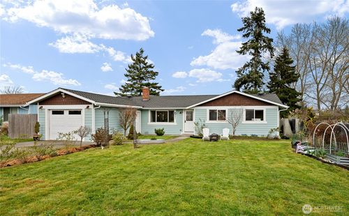 801 Livingston Bay Shore Dr, Camano Island, WA, 98282-8853 | Card Image