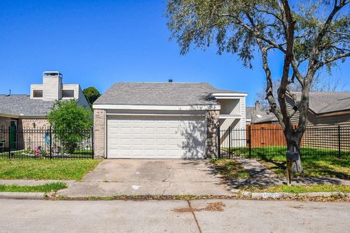 11330 Bandlon Dr, Houston, TX, 77072-1912 | Card Image
