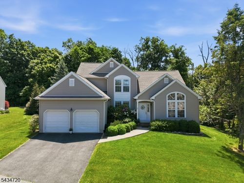 66 Canada Goose Dr, Hackettstown, NJ, 07840-3125 | Card Image