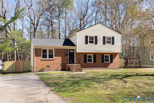 2105 Anderson St, Petersburg, VA, 23805-2224 | Card Image