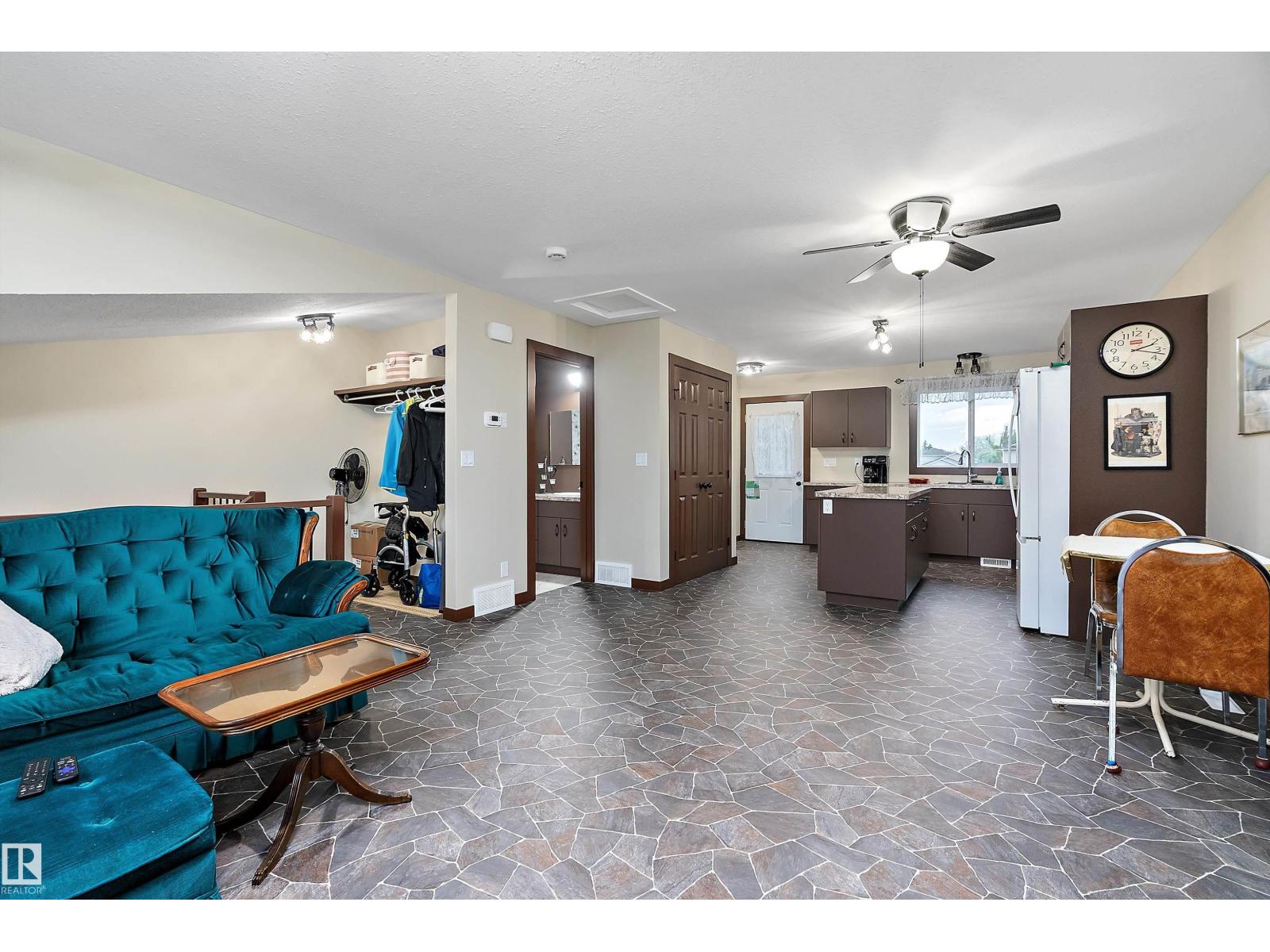Residential in Wetaskiwin 4