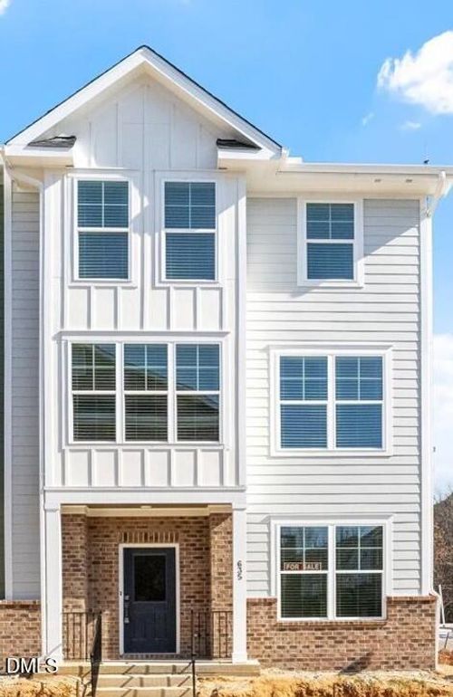 635 Sawcut Ln, Apex, NC, 27502-1480 | Card Image