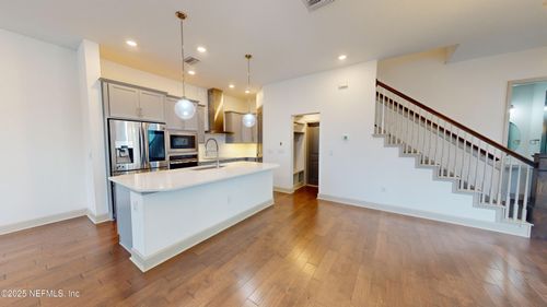7412 Beach Walk Pl, JACKSONVILLE, FL, 32256-8046 | Card Image