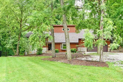5202 Hill Valley Dr, Pittsboro, IN, 46167-9422 | Card Image