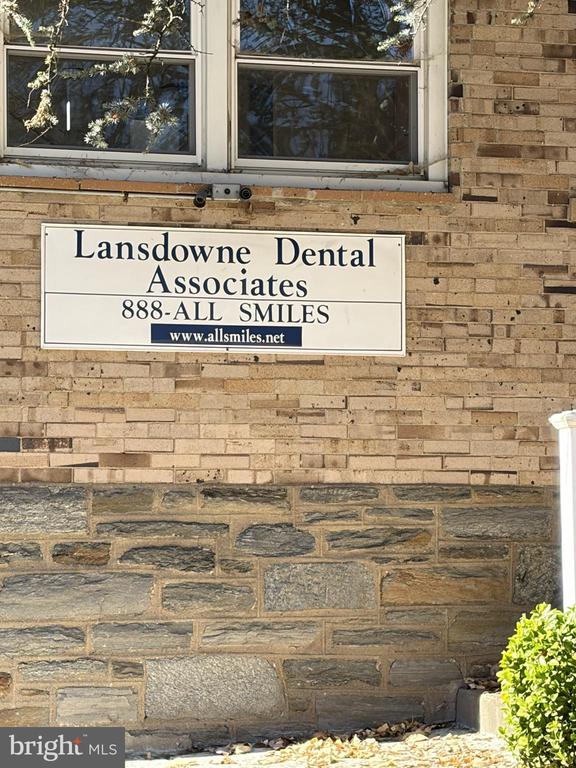 Commercial Sale in LANSDOWNE 3