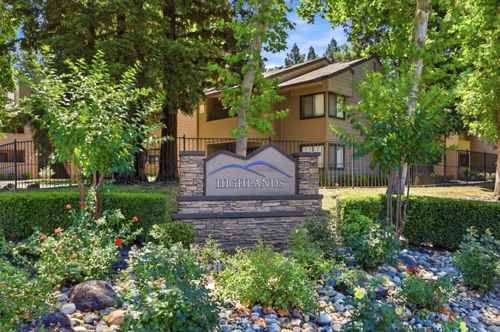 61-3715 Tallyho Dr, Sacramento, CA, 95826-5467 | Card Image