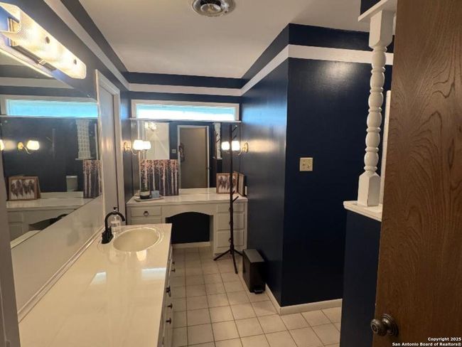 204 Hampshire St, House other with 3 bedrooms, 2 bathrooms and null parking in Victoria TX | Image 24