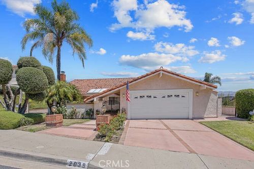 2039 Channelford Rd, Westlake Village, CA, 91361-3508 | Card Image