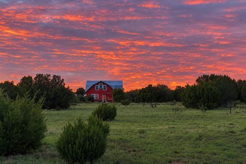 128 Mission Hills Rd, Estancia, NM, 87016-8068 | Card Image