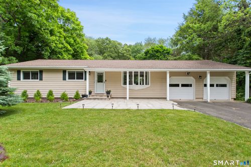 38 Stonecrop Rd, Norwalk, CT, 06851-1813 | Card Image