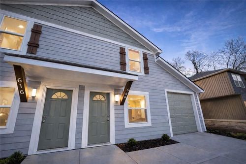 618-616-618 N Hocker Ave, Independence, MO, 64050-3034 | Card Image