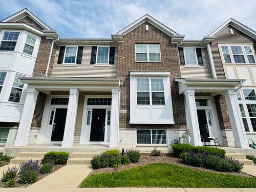 2933 Madison Dr, Naperville, IL, 60564-1220 | Card Image