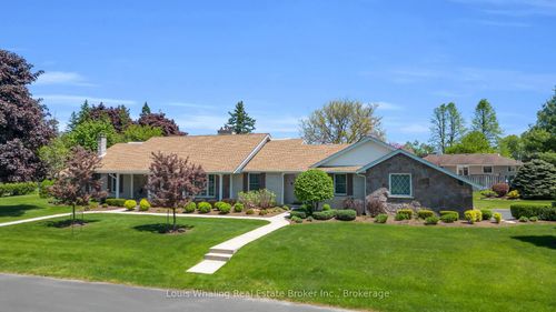 241 4th Ave, Hanover, ON, N4N2B6 | Card Image