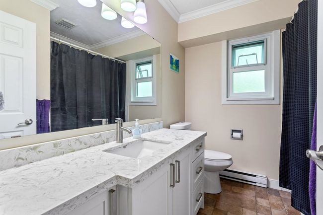 1049 Cornwall Dr, Home with 3 bedrooms, 3 bathrooms and 3 parking in Port Coquitlam BC | Image 23