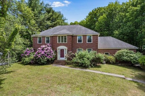 28 Brick Mill Rd, Bedford, NH, 03110-5114 | Card Image