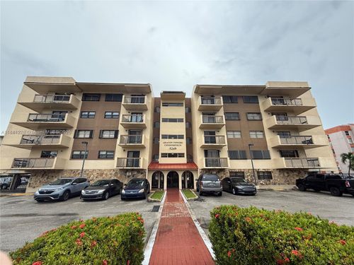apt-116-5249 Nw 7th St, Miami, FL, 33126-3376 | Card Image