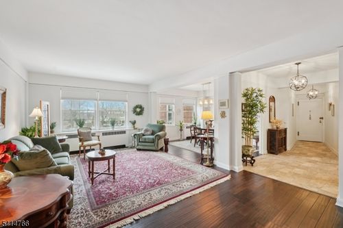 apt-1a-10 Crestmont Rd, Montclair, NJ, 07042-1931 | Card Image