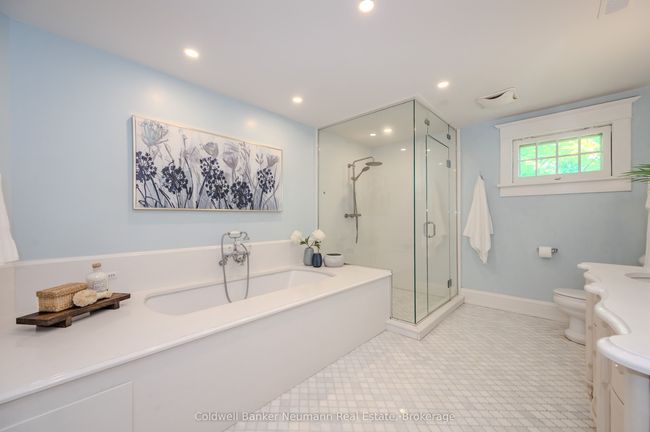 35 Queen St, House other with 7 bedrooms, 4 bathrooms and 2 parking in Guelph ON | Image 22