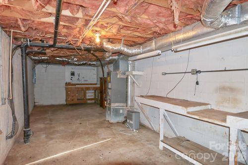 670 Blue Ridge Ave, Elkin, NC, 28621-2648 | Card Image