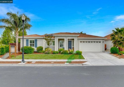 741 Jennifer St, Brentwood, CA, 94513 | Card Image