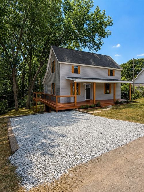 12 Front St, Pelzer, SC, 29669-1629 | Card Image