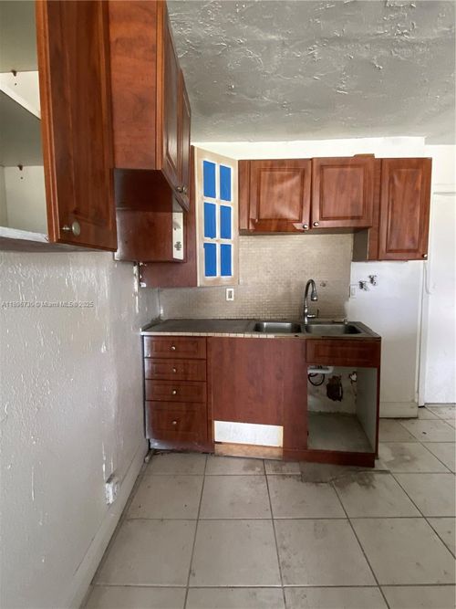 3954 Nw 182nd Ln, Miami Gardens, FL, 33055-3403 | Card Image