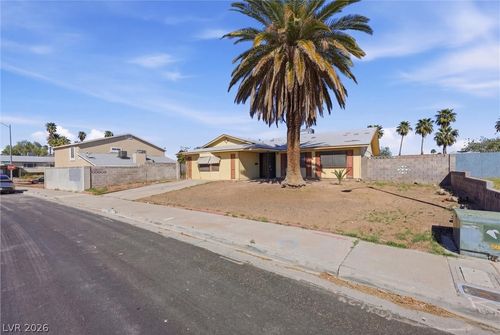 3331 E Charleston Park Ave, Pahrump, NV, 89048 | Card Image