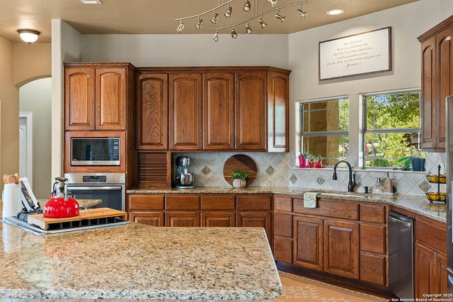 1411 Frontier, House other with 5 bedrooms, 3 bathrooms and null parking in Spring Branch TX | Image 18