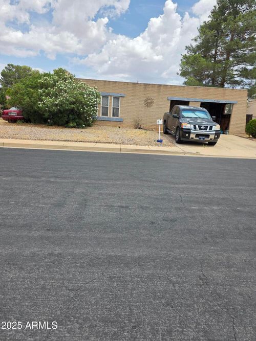 216 Highland Dr, Sierra Vista, AZ, 85635-4049 | Card Image