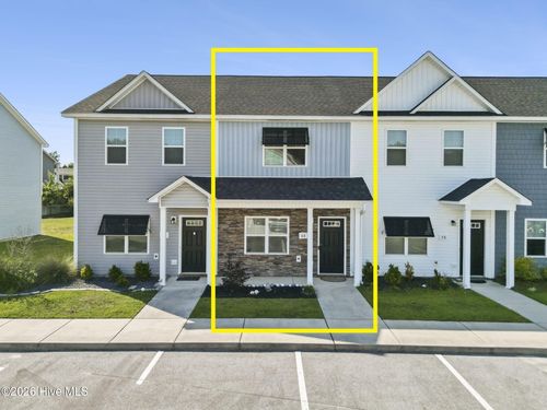 68 Catalina Cir, Swansboro, NC, 28584-0159 | Card Image