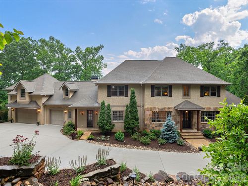 433 Coopers Hawk Dr, Asheville, NC, 28803-6102 | Card Image