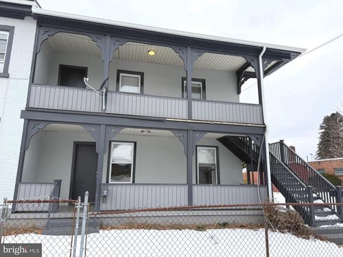 67 Washington St, PORT CARBON, PA, 17965-1517 | Card Image