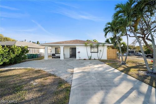 630 99th Avenue N, Naples, FL, 34108 | Card Image