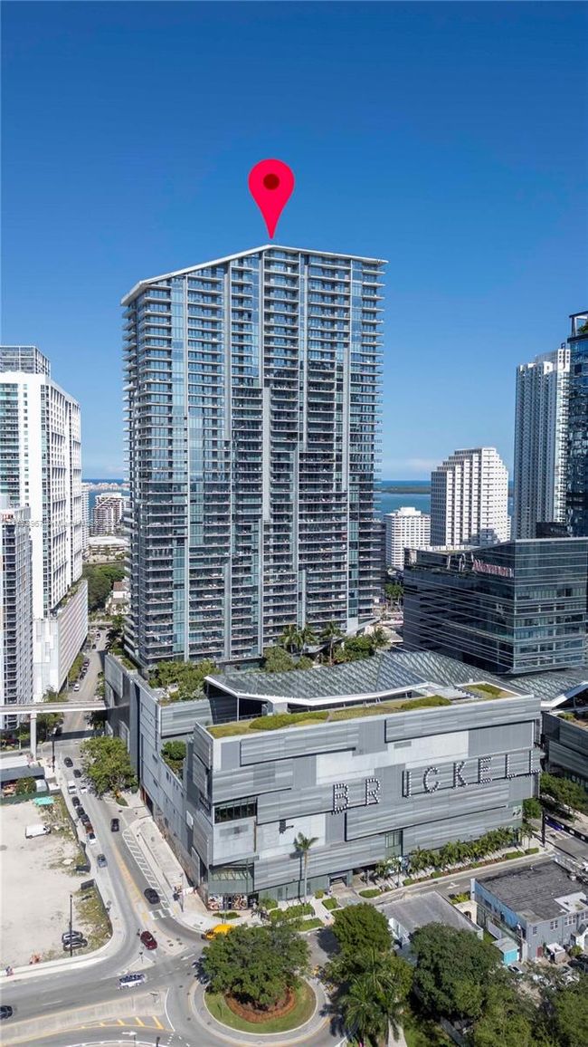 2604 - 68 Se 6th St, Condo with 3 bedrooms, 3 bathrooms and null parking in Miami FL | Image 42