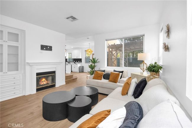 2216 Jeans Ct, House other with 3 bedrooms, 3 bathrooms and 2 parking in Signal Hill CA | Image 10