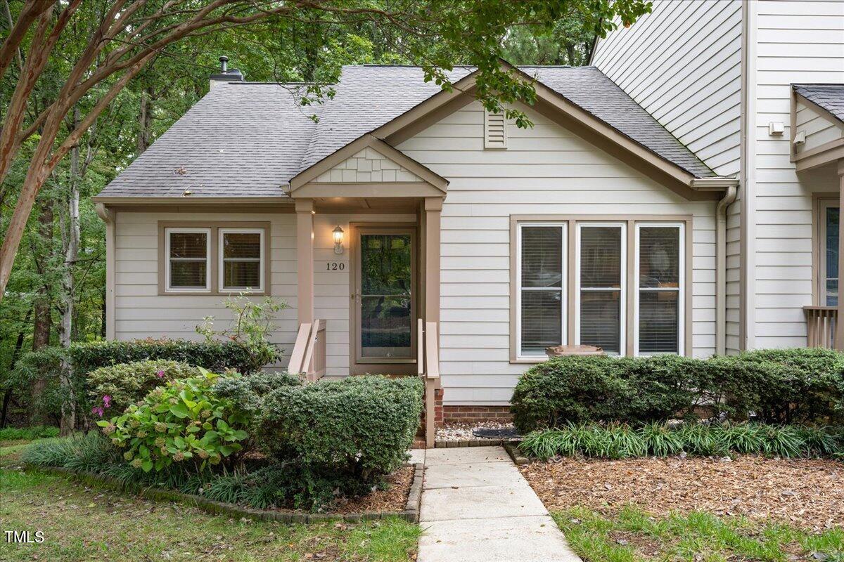 Windbyrne Dr, Cary, NC 27513
