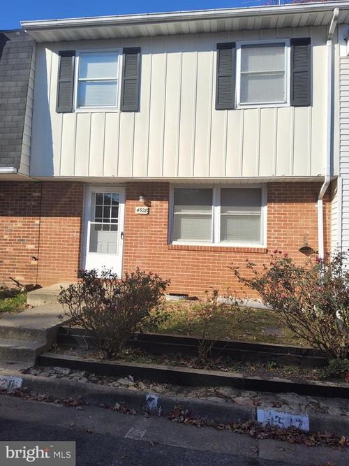 4528 Appledale Ct, MARSHALL, VA, 20115-3704 | Card Image