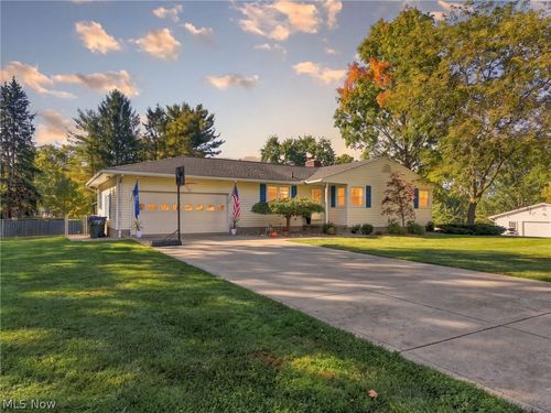 656 N Hidden Valley Road, Cuyahoga Falls, OH, 44223 | Card Image