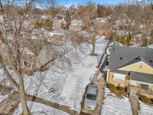 24100 Chicago St, Dearborn, MI, 48124-3262 | Card Image