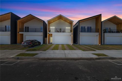 2625 Warbler Ave, McAllen, TX, 78504-7032 | Card Image