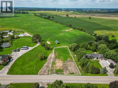 6 Robinson Road, Dunnville, ON, N1A2W1 | Card Image