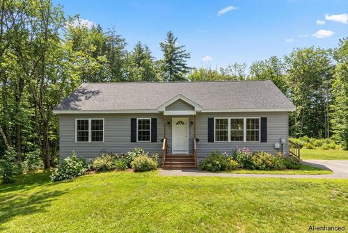 136 Mountain Road, Raymond, ME, 04071 | Card Image