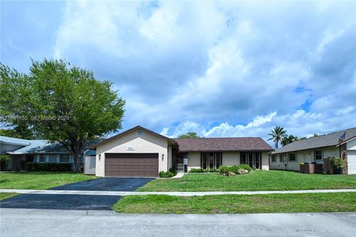 8631 Nw 48th St, Lauderhill, FL, 33351-5444 | Card Image