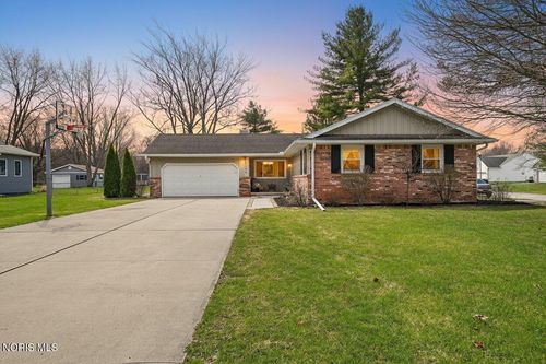 10059 Rupp Rd, Whitehouse, OH, 43571-9652 | Card Image
